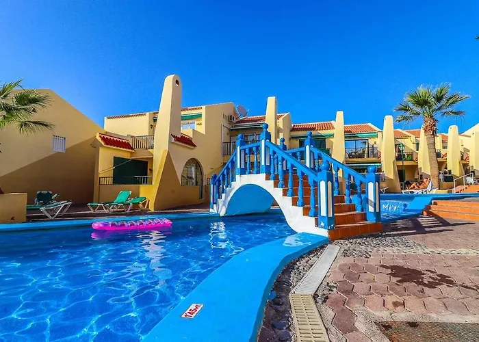 Rentaliday Mareverde River شقة